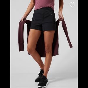 Athleta Trekkie North shorts